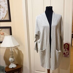 DONNI. Ribbed Knit Cardigan in Gray. OSFA